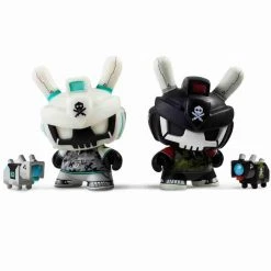 Designer Toy Awards Dunny Series 24 Pc Display Case By Kidrobot X Clutter