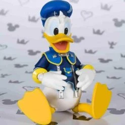 Donald Kingdom Hearts II Action Figure By Bandai - Tamashii Nations S.H. Figuarts