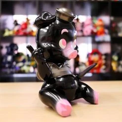 IamRetro.com Piggums Kuro-Buta Sofubi By Black Book Toys X Frank Kozik