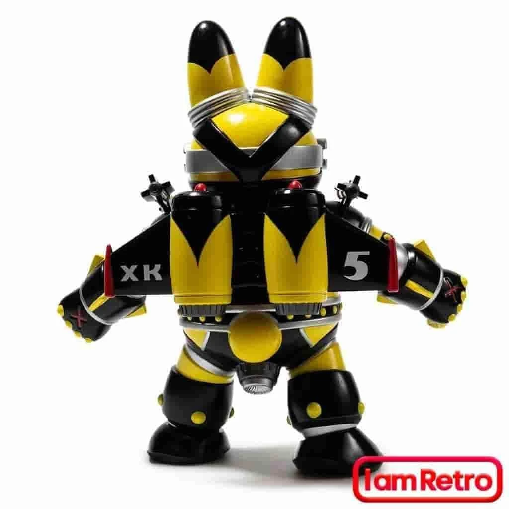 Labbiter XK-5 Wasp Medium Vinyl Figure By Frank Kozik X Kidrobot