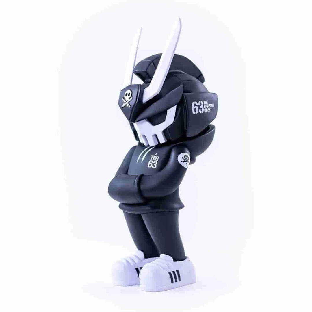 MEGA TEQ 63 Black - 12.5 Inch Medium Art Figure By Martian Toys X Quiccs