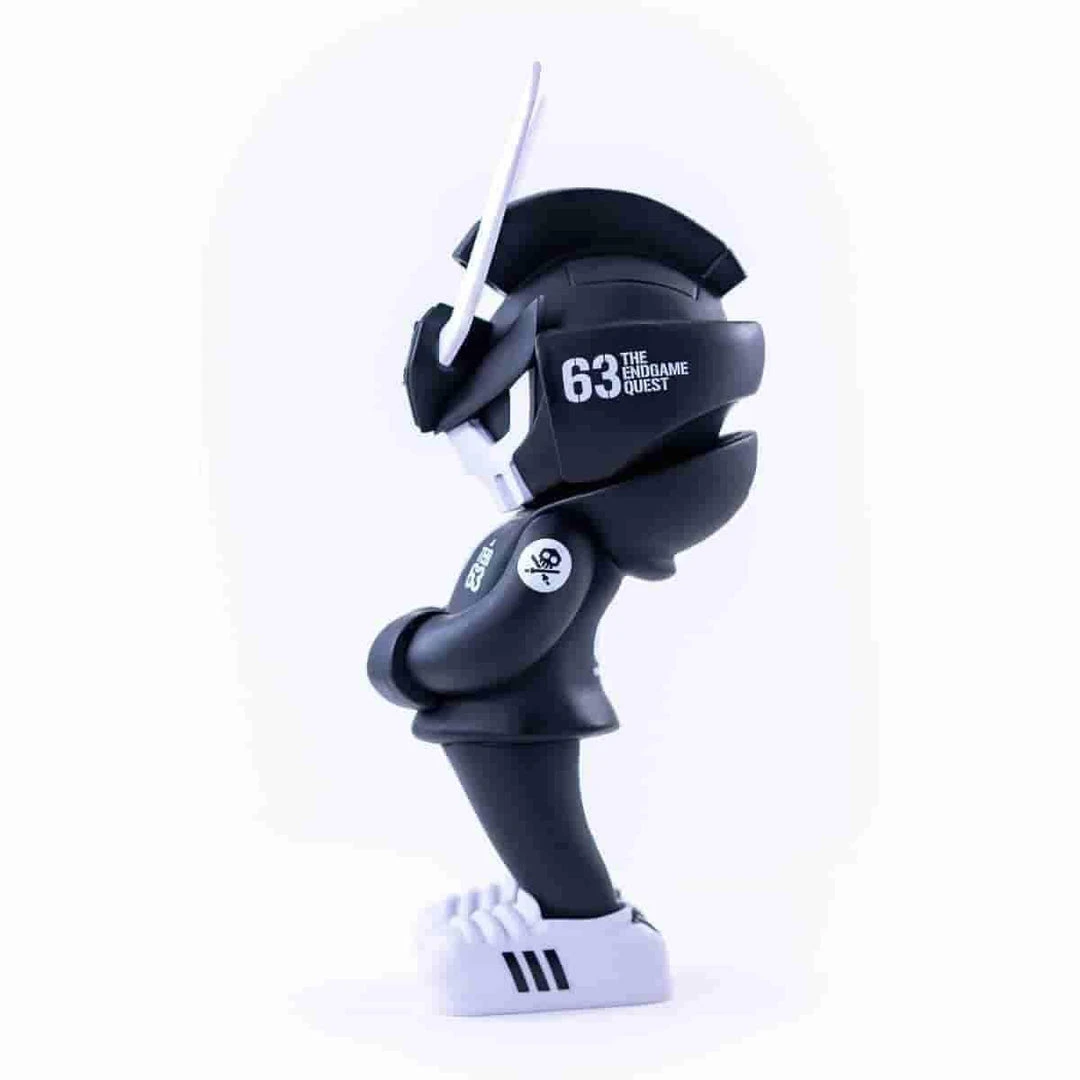 MEGA TEQ 63 Black - 12.5 Inch Medium Art Figure By Martian Toys X Quiccs