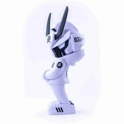 MEGA TEQ 63 White - 12.5 Inch Medium Art Figure By Martian Toys X Quiccs