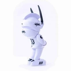 MEGA TEQ 63 White - 12.5 Inch Medium Art Figure By Martian Toys X Quiccs