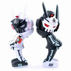 BUNDLE Complex Chicago EDITION TEQ 63 OG BLACK & GHOST WHITE - 6 Inch Medium Figure Martian Toys X Quiccs