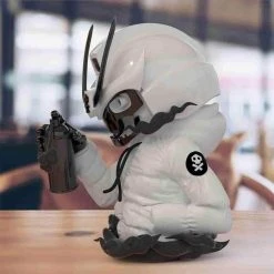 Ravager Ghost White Edition Of 300 Pcs Medium 7.3